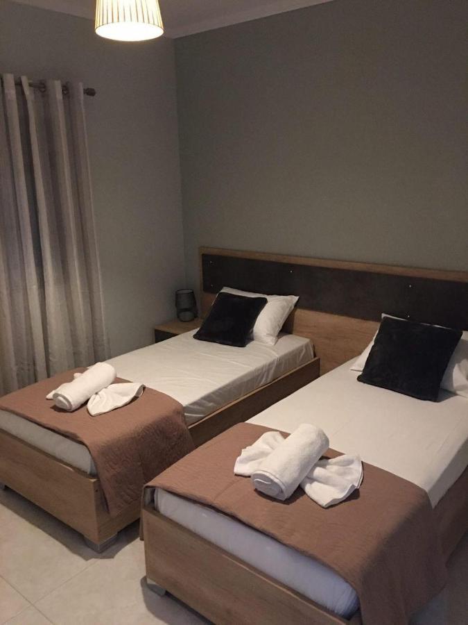 Liri'S Apartments Kalamákion 외부 사진