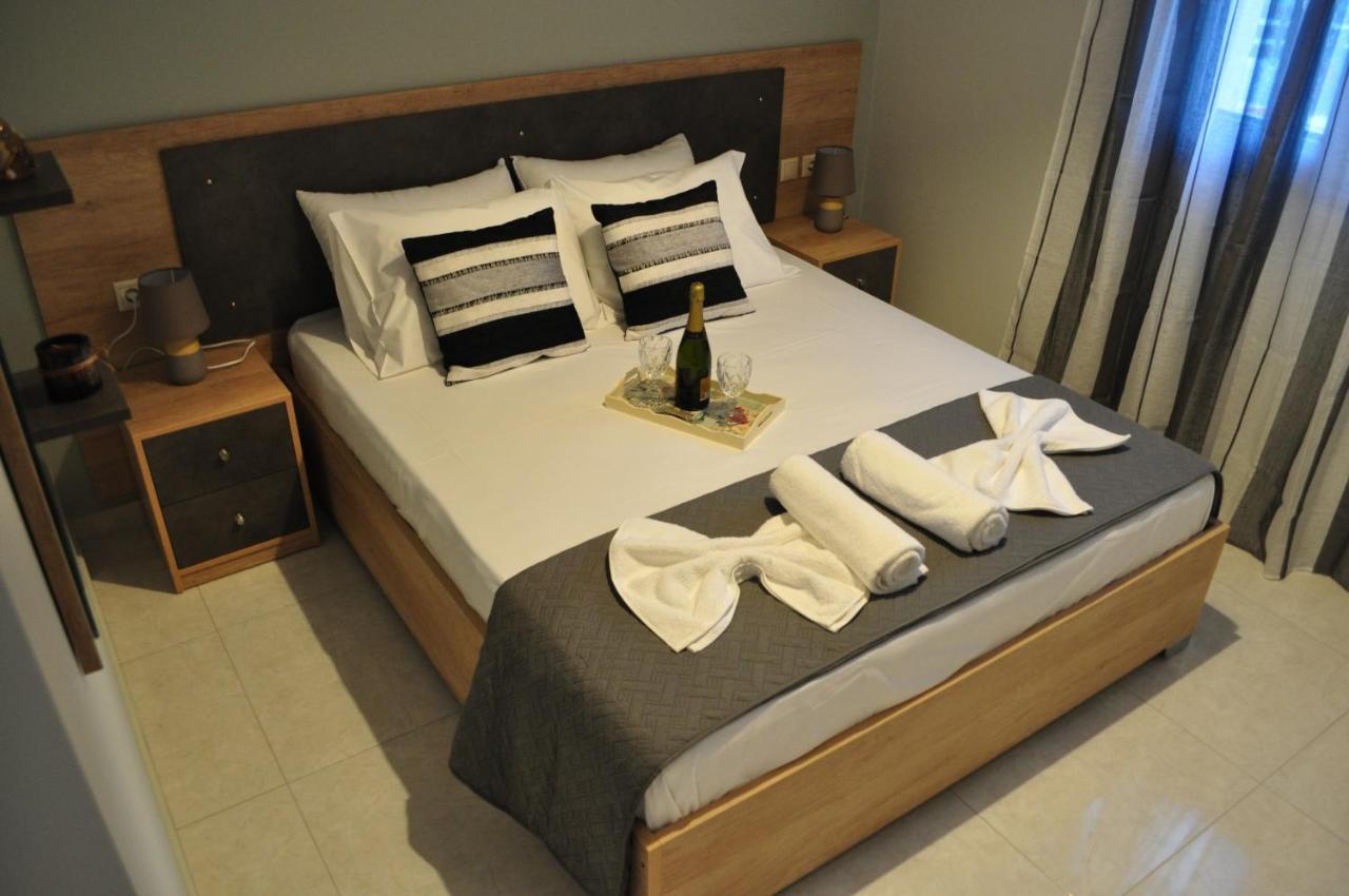 Liri'S Apartments Kalamákion 외부 사진