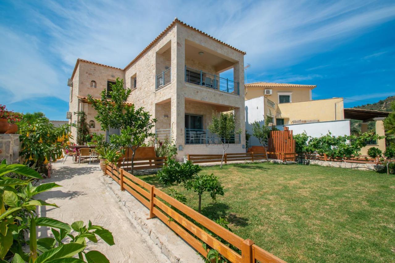 Liri'S Apartments Kalamákion 외부 사진