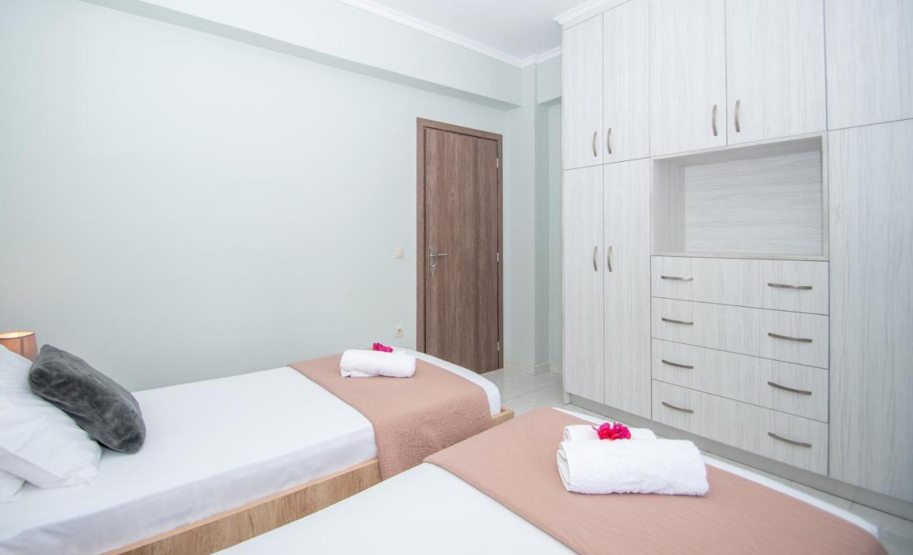 Liri'S Apartments Kalamákion 외부 사진