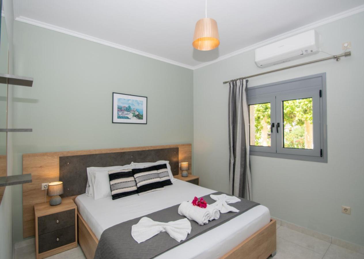 Liri'S Apartments Kalamákion 외부 사진